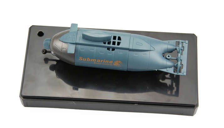 Amewi 26037 - Boot