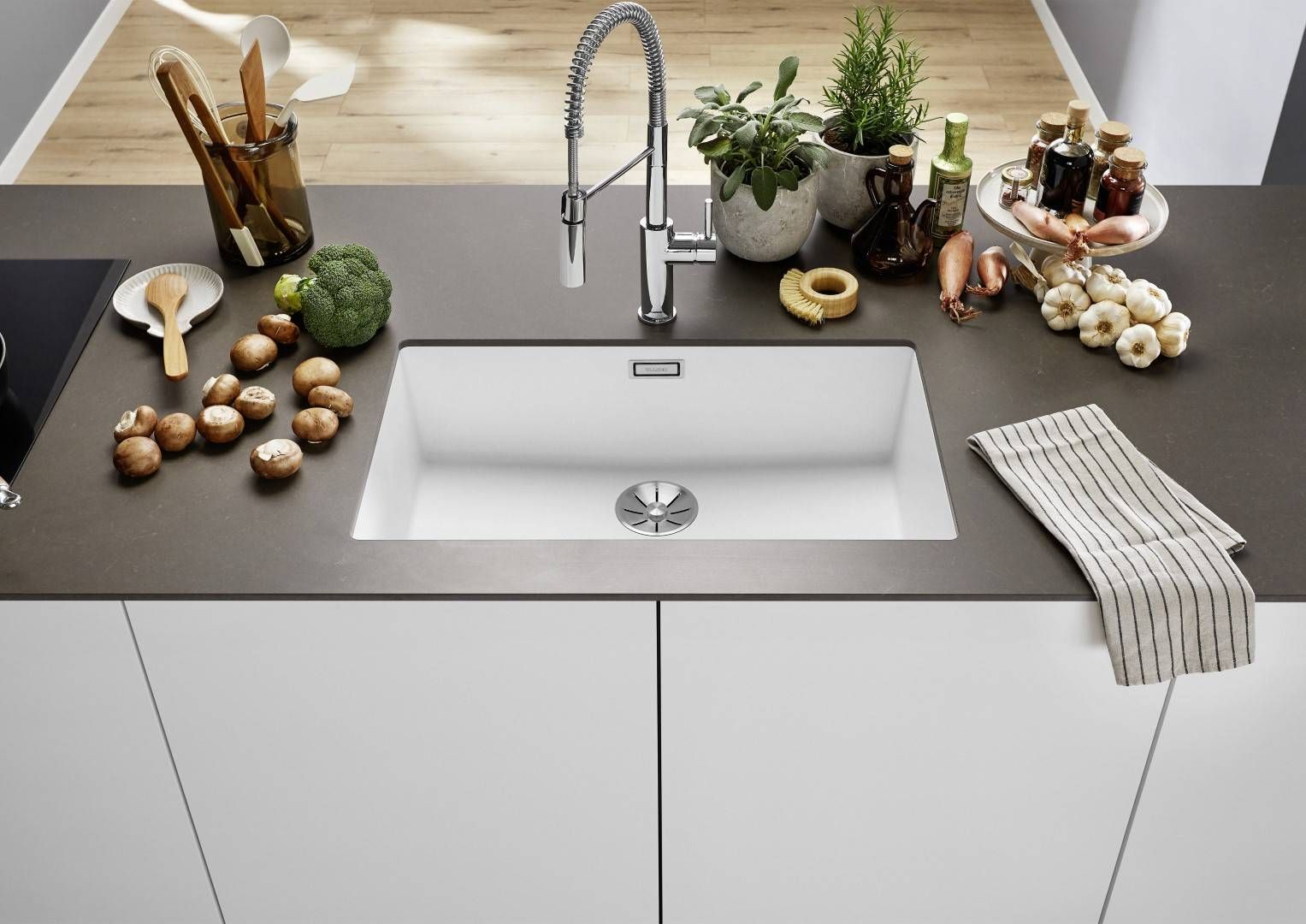 BLANCO SUBLINE 700-U