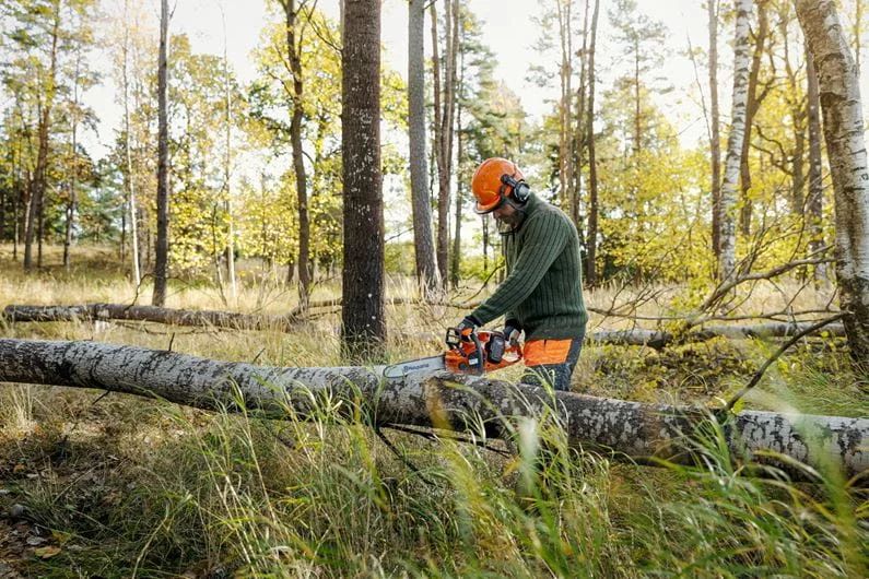 Husqvarna 435i AKKU-KETTENSÄGE 16", 3/8 MINI S93G