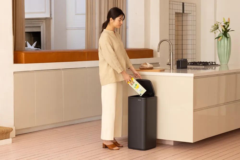 Brabantia Bo Touch Bin, 30L - Mineral Infinite Grey