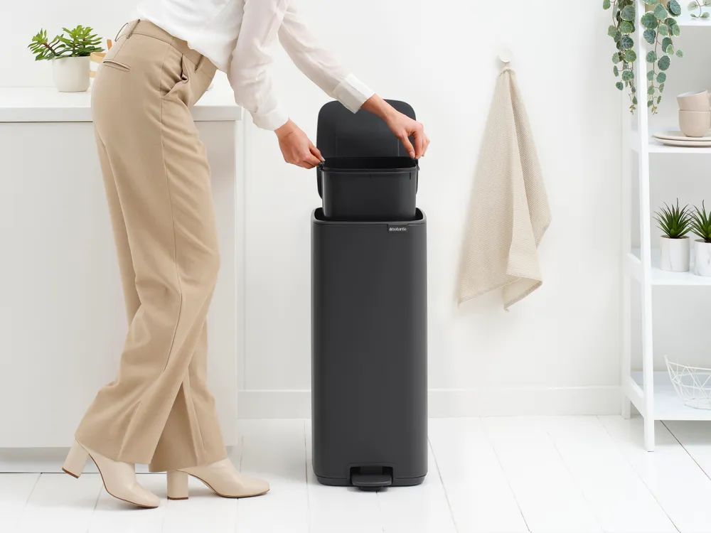 Brabantia Bo Treteimer, 30L - Mineral Infinite Grey
