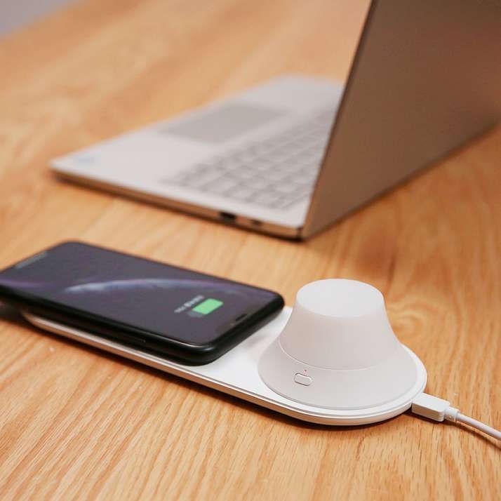 Yeelight Wireless Charging Nightlight