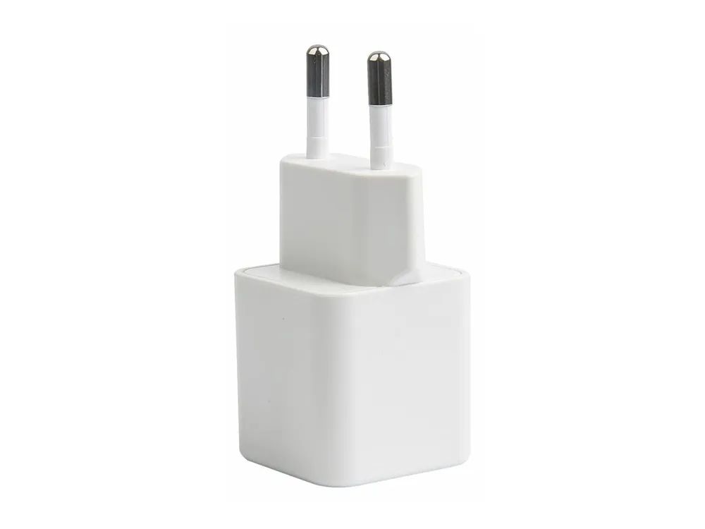 eSTUFF INFINITE - Netzteil - GaN, 100 % recycelter Kunststoff - 30 Watt - 3 A - PD 3.0, Apple Fast Charge, QC 3.0 (24 pin USB-C)
