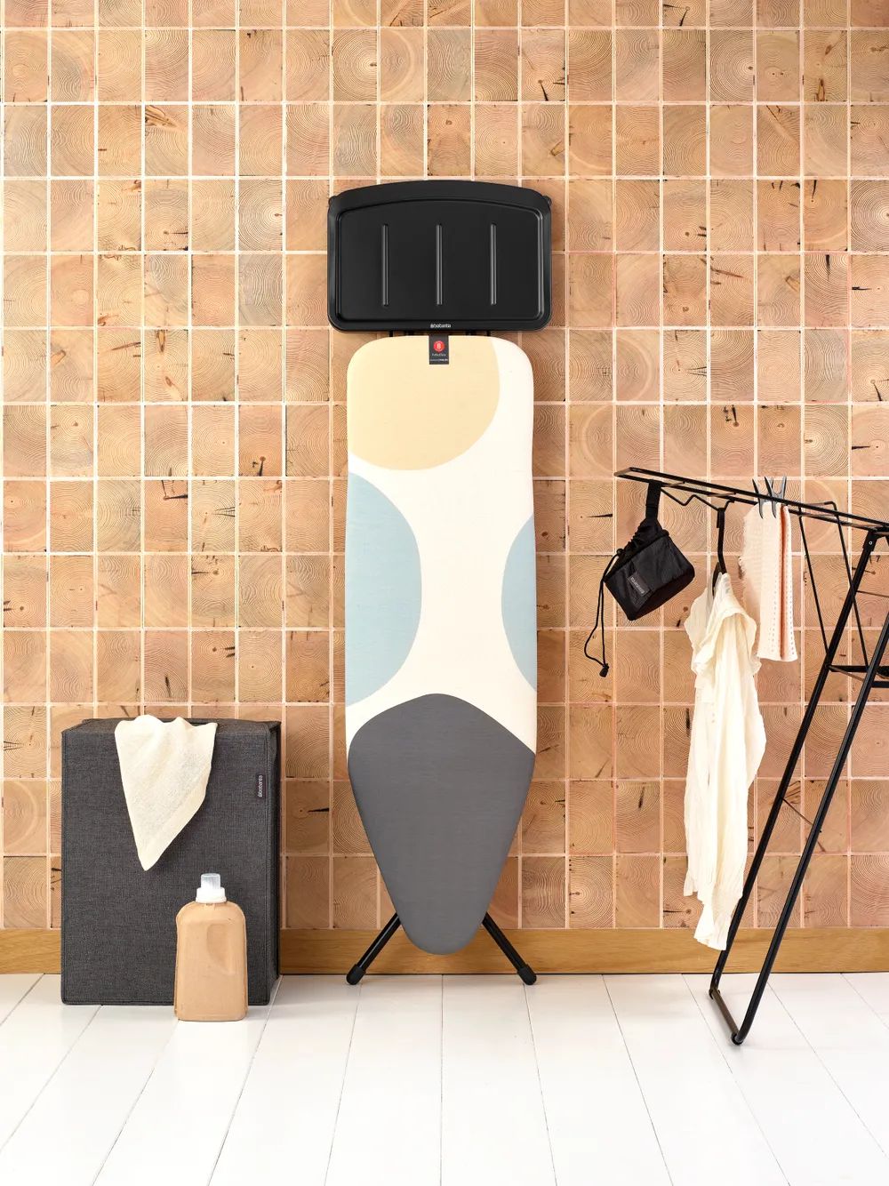Brabantia Bügeltisch B, 124x38cm, Dst-Ablage Solid - Spring Bubbles