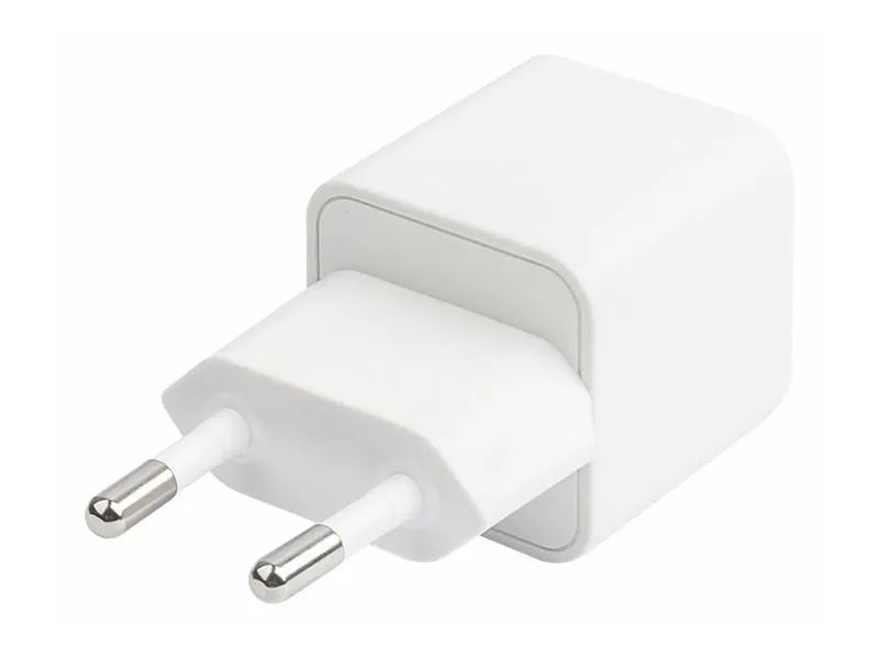 eSTUFF INFINITE - Netzteil - GaN, 100 % recycelter Kunststoff - 30 Watt - 3 A - PD 3.0, Apple Fast Charge, QC 3.0 (24 pin USB-C)