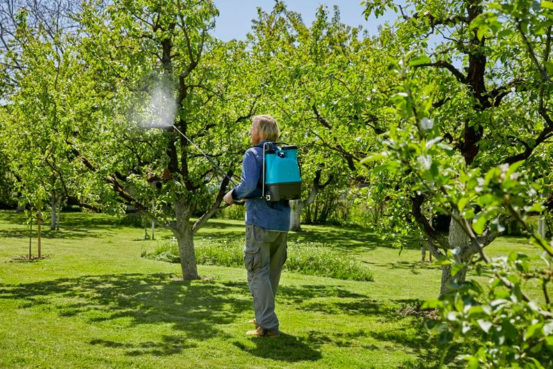 Gardena Rückenspritzgerät 12 L Plus