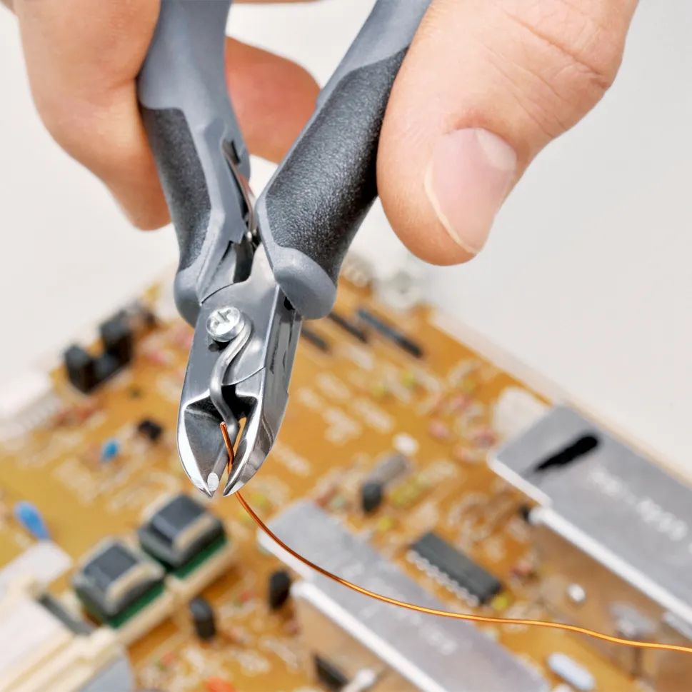 KNIPEX 77 12 115 ESD Elektronik-Seitenschneider ESD mit durchgestecktem Gelenk mit Mehrkomponenten-Hüllen 115 mm