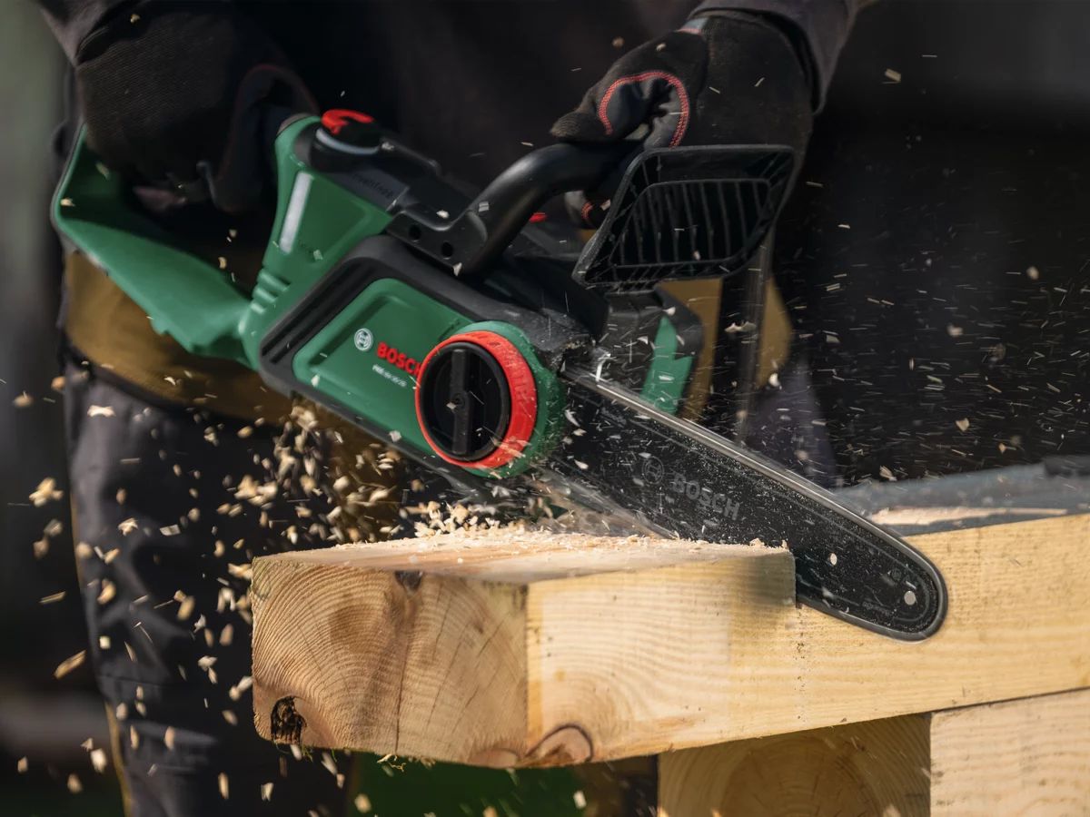 Bosch PKE18V-30-28 Akku-Kettensäge solo
