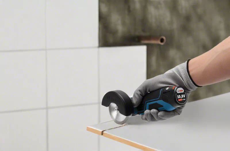 Bosch Professional GWS 12V-76 solo + L-Boxx