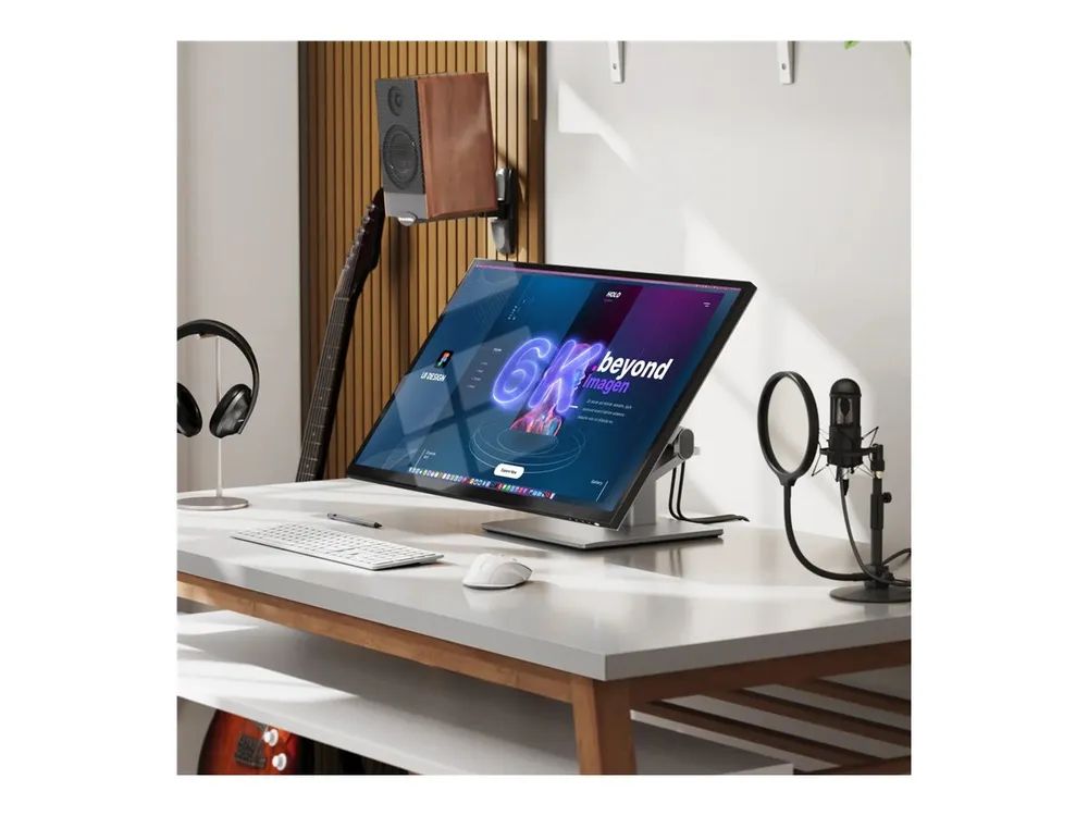 Alogic CLARITY Touch 32 UHD 6K Monitor PD with Stand