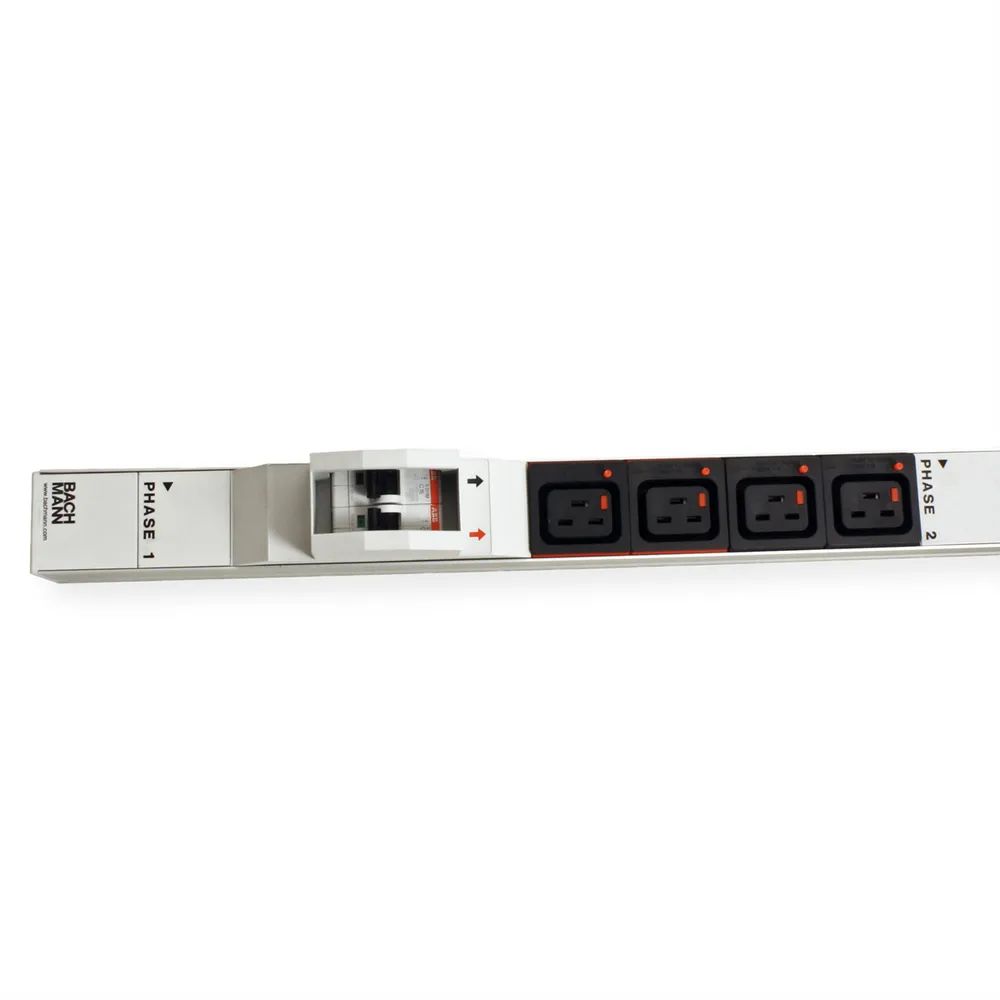 BACHMANN IT PDU ALU 1HE 12xC19 6xLeitungsschutzschalter Stecker CEE 3L+N+PE 32A rot