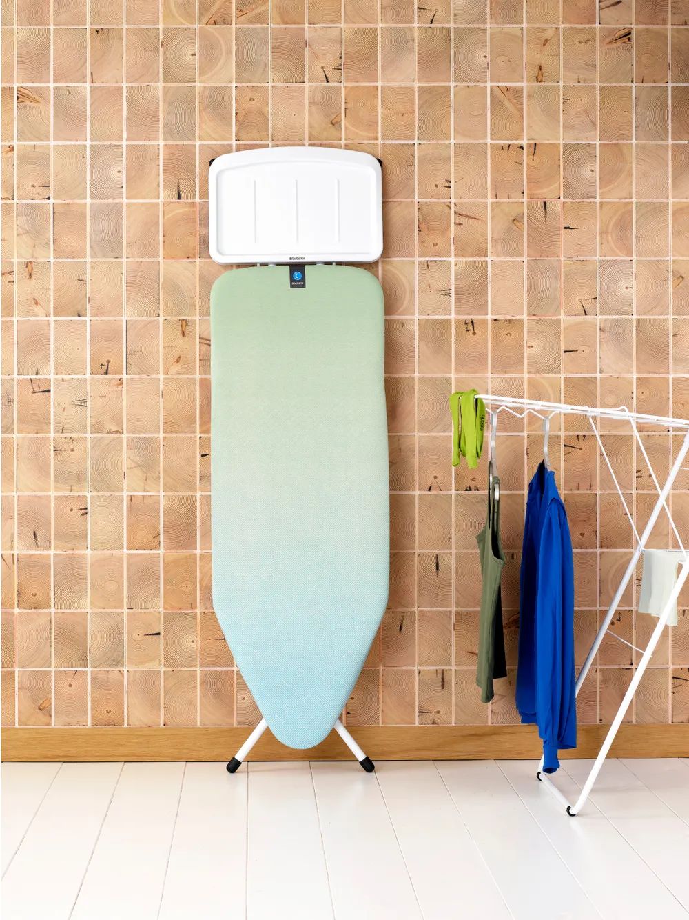 Brabantia Bügeltisch C, 124x45cm, Dst-Ablage Solid - Soothing Sea