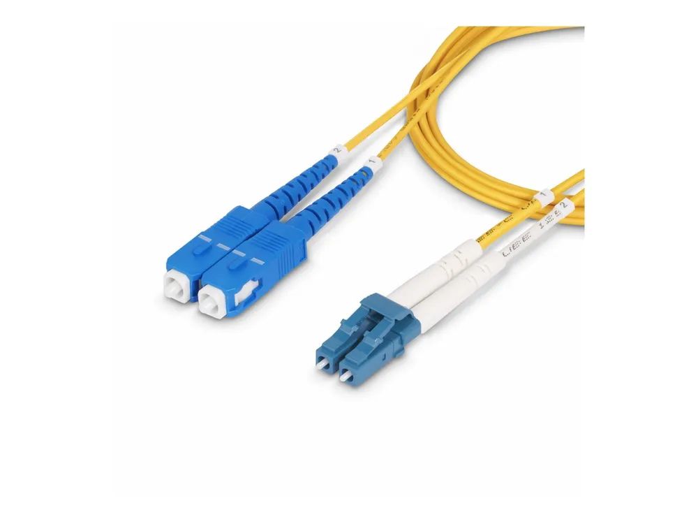 StarTech.com 10m (30ft) LC to SC (UPC) OS2 Single Mode Duplex Fiber Optic Cable, 9/125µm, Laser Optimized, 10G, Bend Insensitive, Low Insertion Loss - LSZH Fiber Patch Cord (SMLCSC-OS2-10M)
