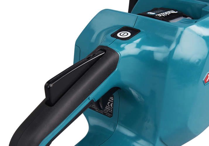 Makita XGT UC011GT101