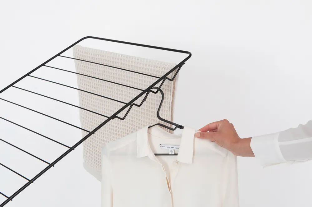 Brabantia HangOn-Wäscheständer, 25 Meter mit Stang - Matt Black