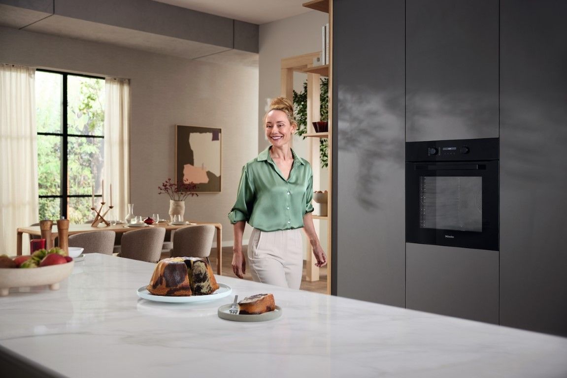 Miele Einbau-Backofen H 2861-1 BP Obsidianschwarz, 125 Edition