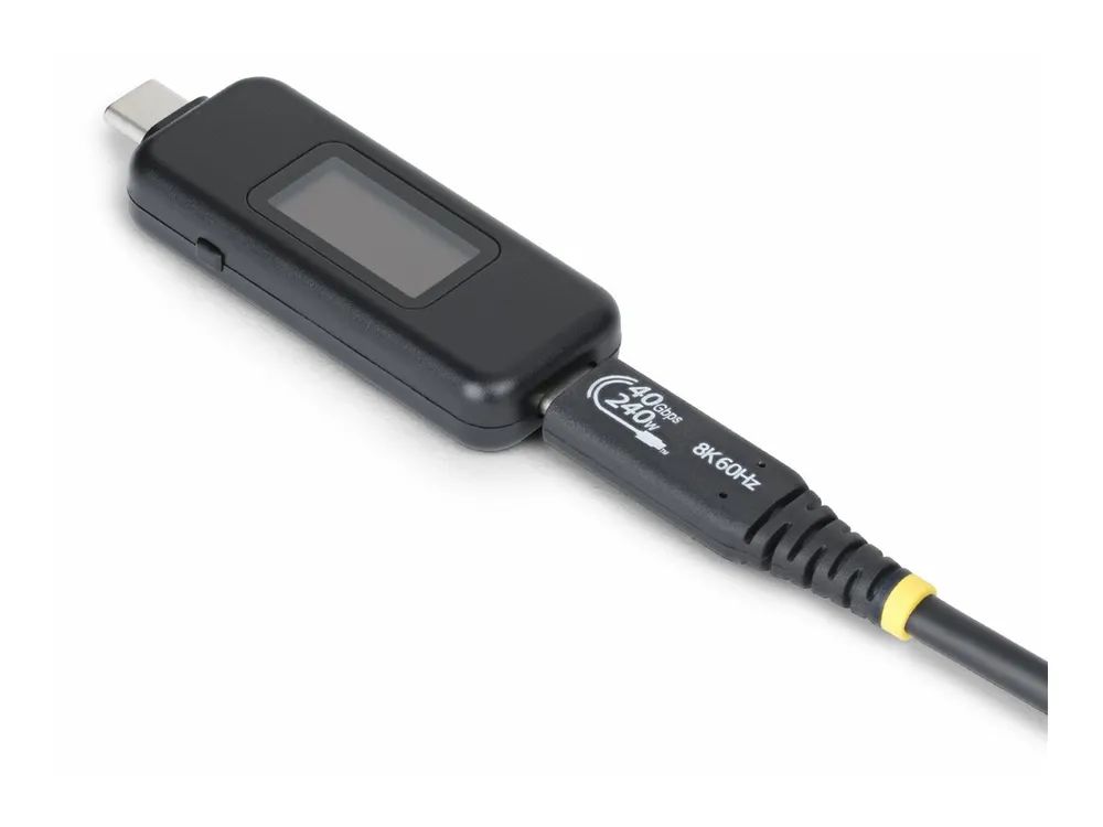 StarTech.com USB-C Power Tester, Bi-Directional Digital Voltage/Current