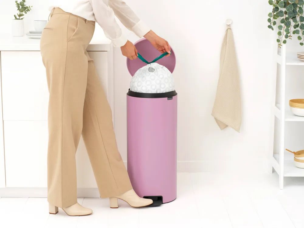 Brabantia NewIcon Treteimer, 30 L - Lilac Pink