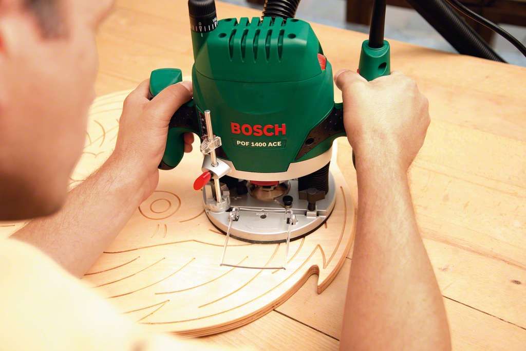Bosch POF 1400 ACE