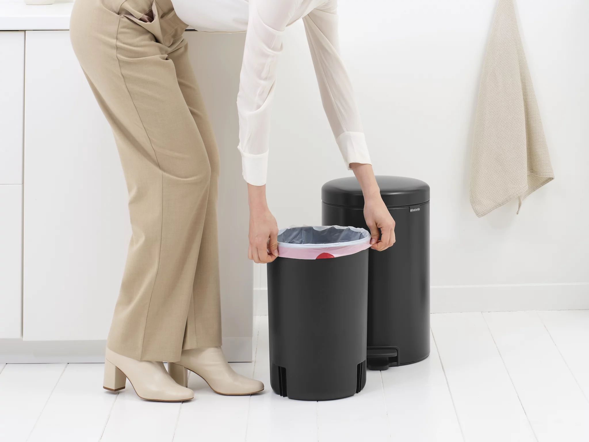 Brabantia newIcon Treteimer, 20l, Matt Black