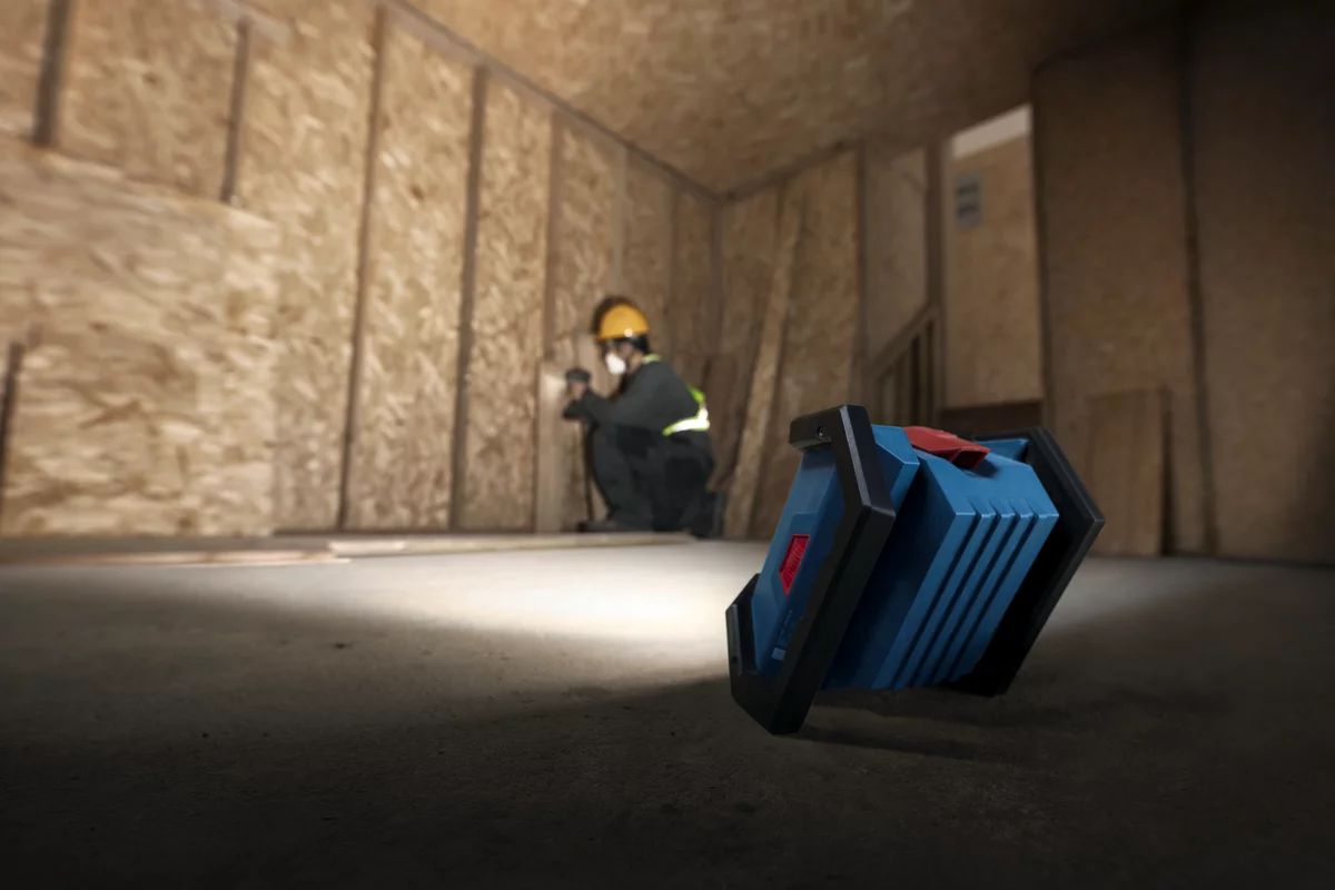 Bosch GLI18V-1500 Akku-Bauleuchte - 1500lm solo