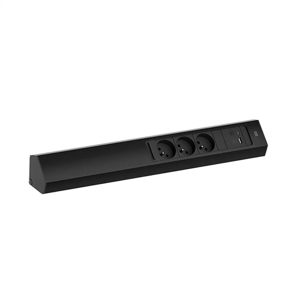 BACHMANN CASIA 2 3xUTE 1xUSB A/C 22W 2,0m AEH SW