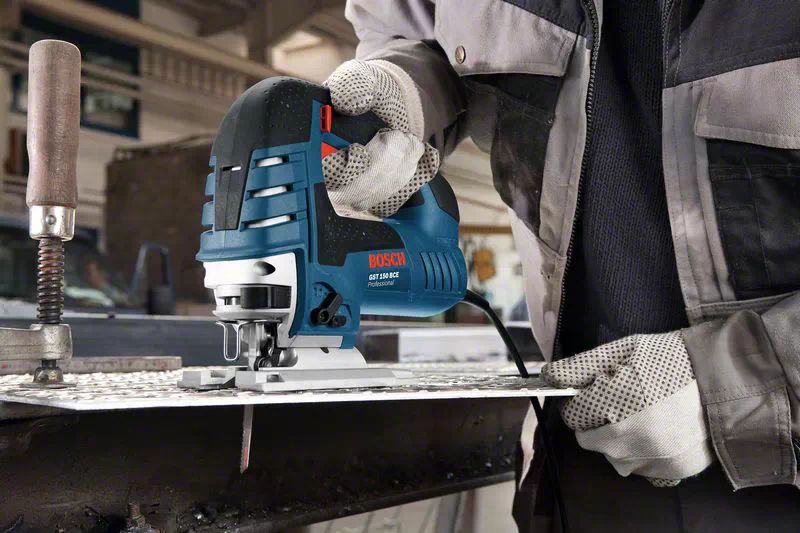 Bosch Professional GST 150 BCE + Koffer
