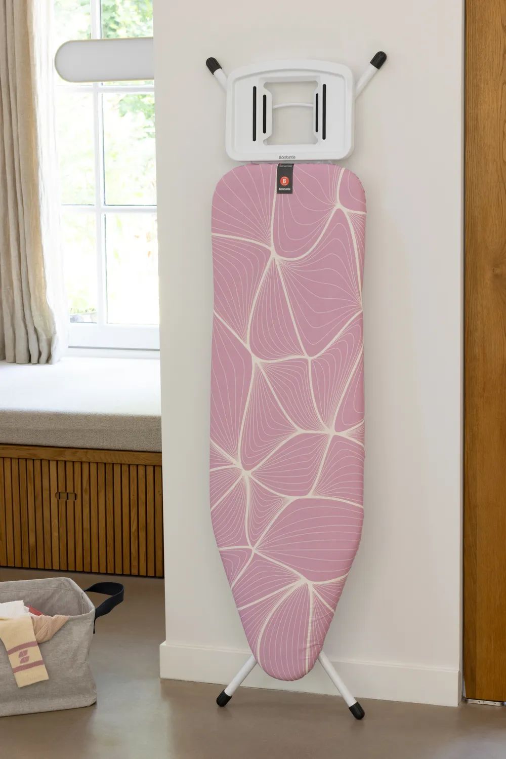 Brabantia Bügeltisch B, 124x38cm, Dst-Mulde Solid - Lilac Waves