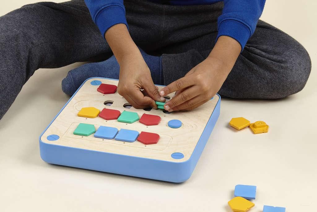 Primo Toys Cubetto MINT Coding Roboter aus Holz