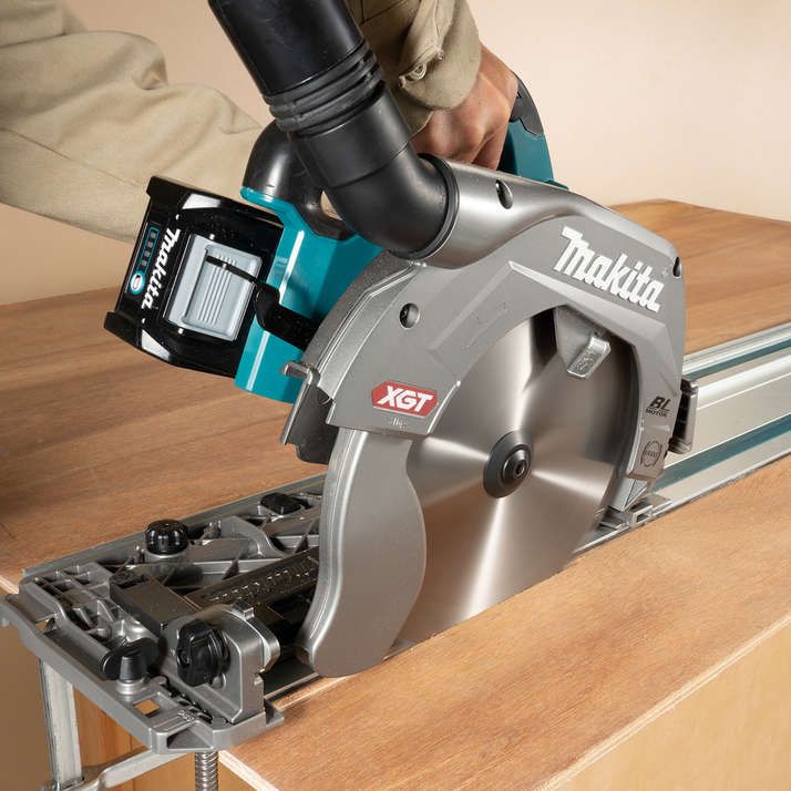 Makita XGT HS009GZ