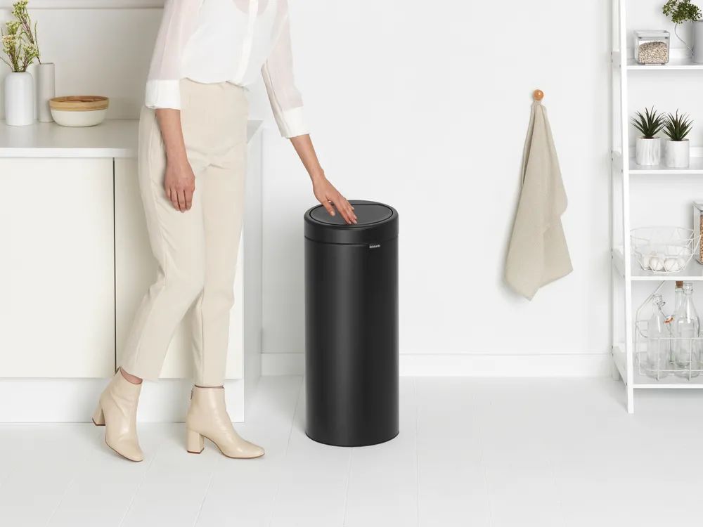 Brabantia Touch Bin New, 30L - Mineral Moonlight Black
