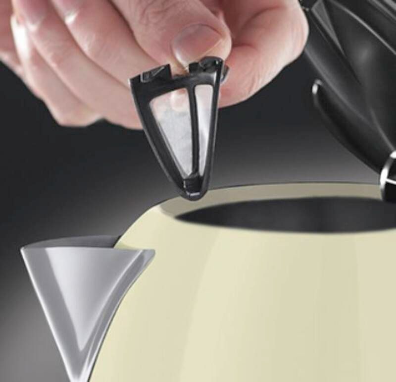 Russell Hobbs Colours Plus+ Classic Cream Wasserkocher