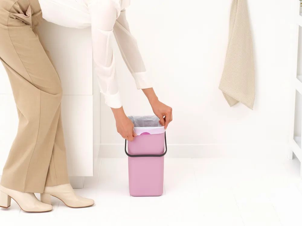 Brabantia Abfallbehälter 'Sort & Go', 12L - Lilac Pink
