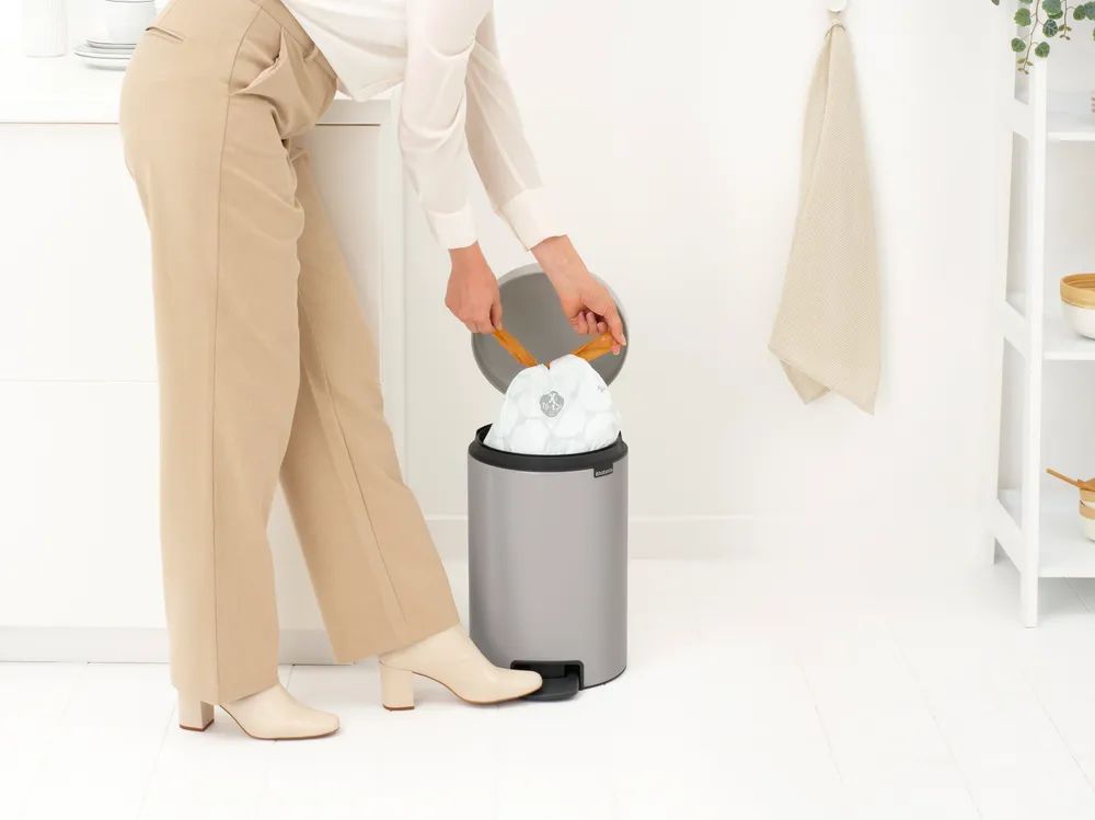 Brabantia NewIcon Treteimer, 12L - Soft Grey