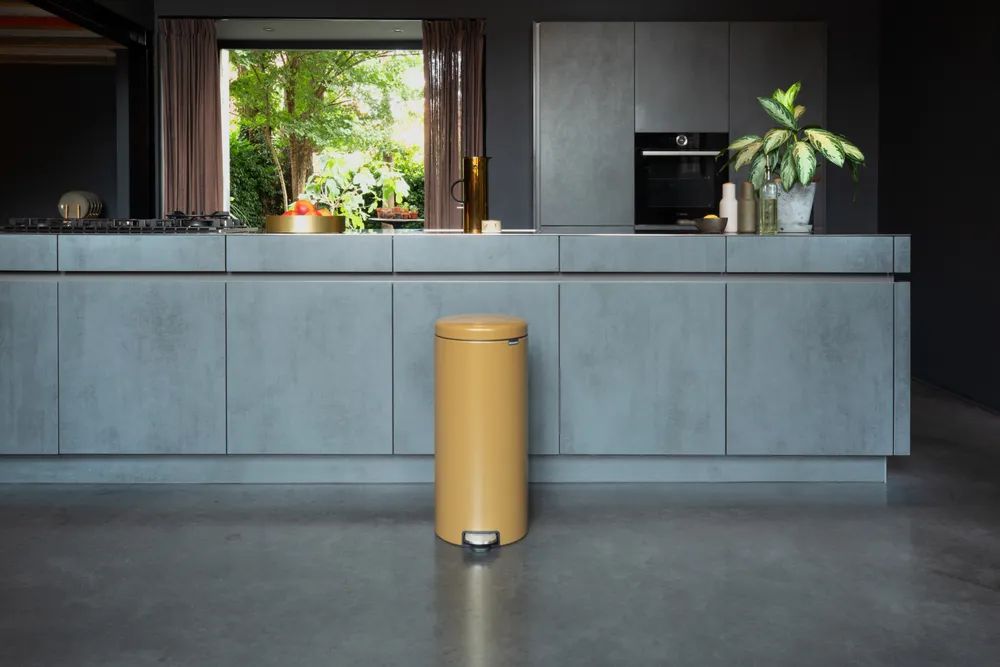 Brabantia NewIcon Treteimer, 30 L - Warm Gold