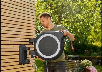 Gardena Wand-Schlauchbox RollUp M/L, 25 m, weiß