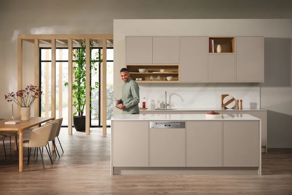 Miele Geschirrspülautomat G 7241 SCi/integriert/EDST/CLST