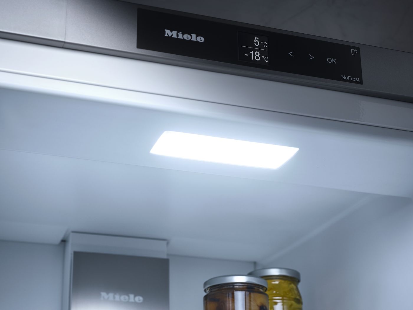 Miele KFN 7734 B Einbau-Kühl-Gefrier-Kombi