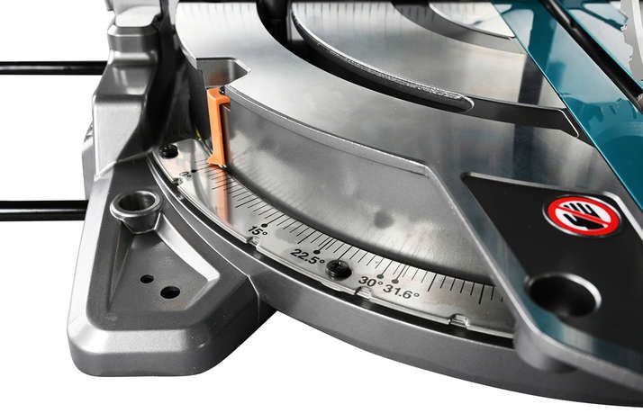 Makita XGT LS004GZ01