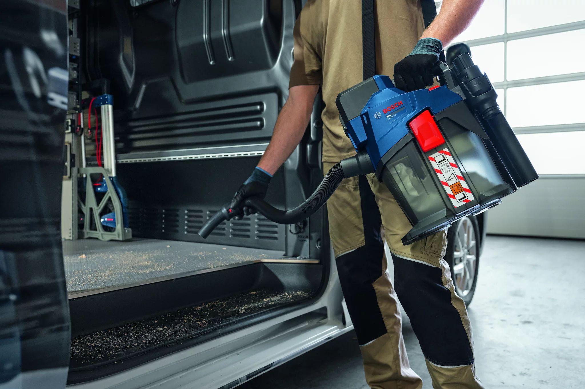 Bosch GAS18V-6LS Akku-Staubsauger inkl. Zubehör
