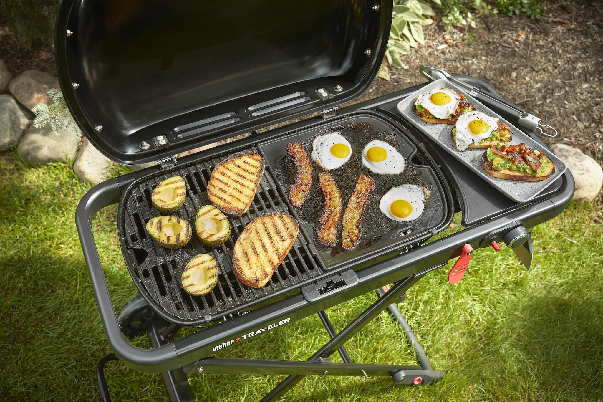 Weber Traveler (2026)