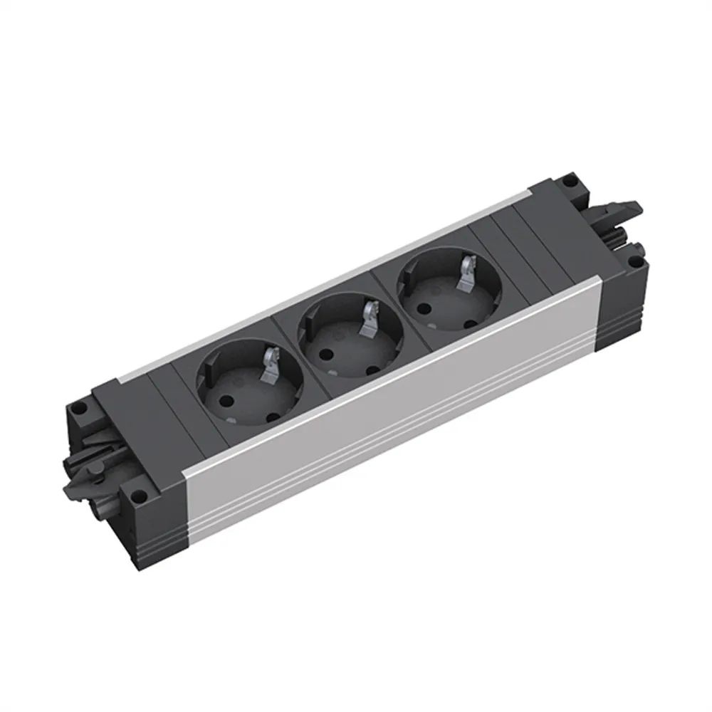 Bachmann 906.18815 - STEP alu 3xCEE7/3