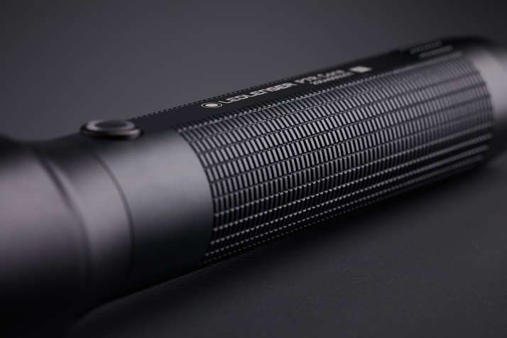 Ledlenser LED TASCHENLAMPE 1XAKKU 1400LM / LEDLEN P7R CORE IP68 502181