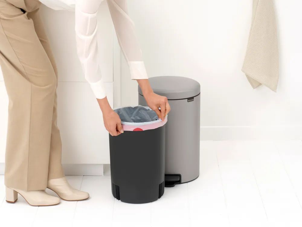 Brabantia NewIcon Treteimer, 20L - Soft Grey