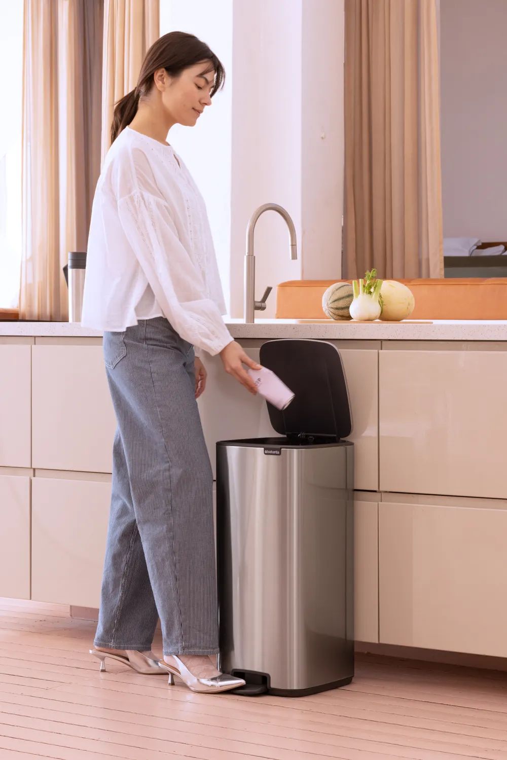 Brabantia Bo Treteimer, 30L - Matt Steel Fingerprint Proof