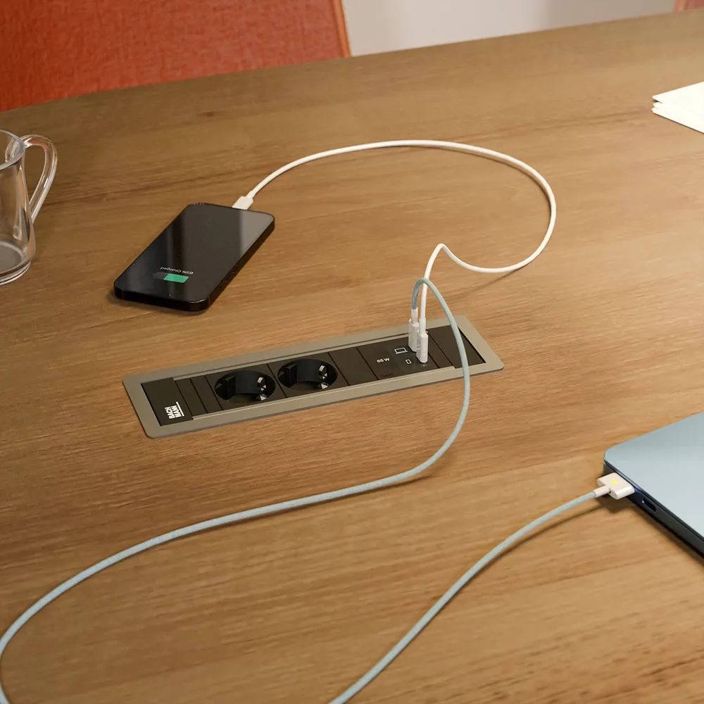 BACHMANN POWER FRAME 2xCEE7/3, 1xUSB C/C 65W L=0,2m