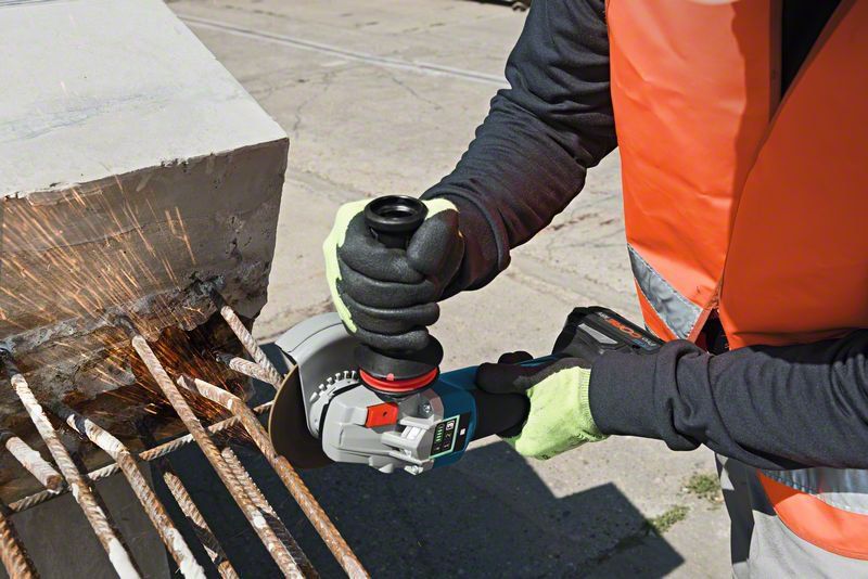 Bosch Professional GWS 18V-10 PSC