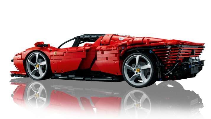 LEGO Ferrari Daytona SP3