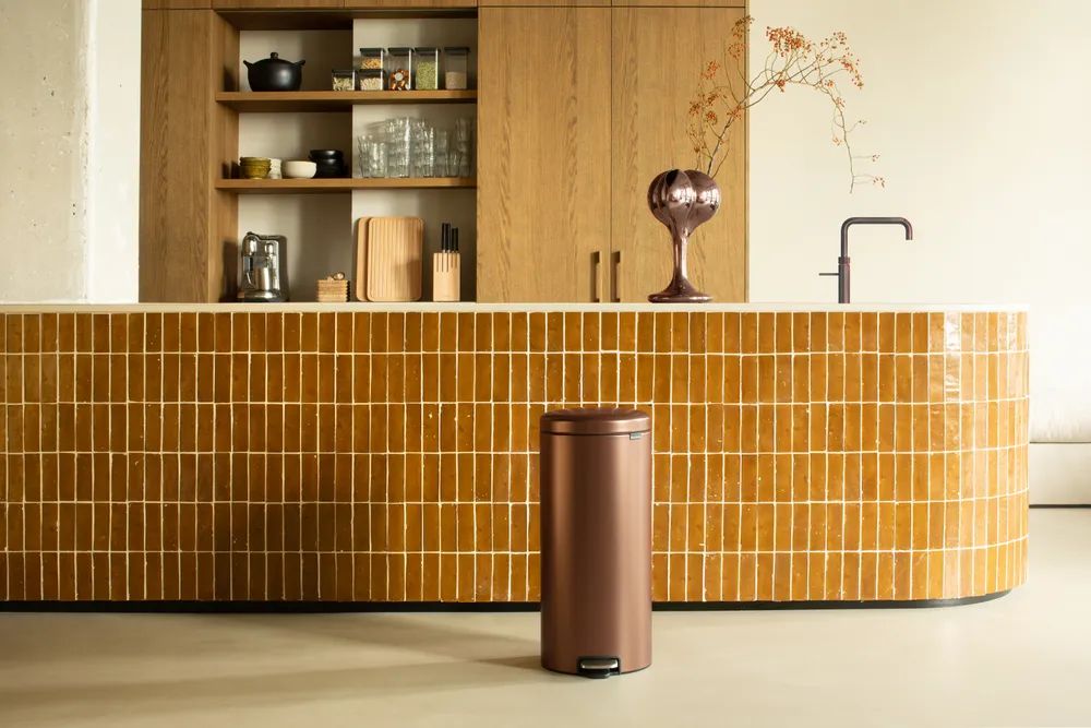 Brabantia NewIcon Treteimer, 30 L - Warm Bronze