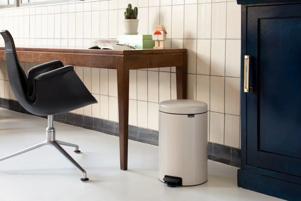 Brabantia NewIcon Treteimer, 20l, Soft Beige